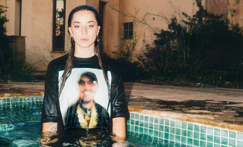 Lola Indigo returns to her roots with the premiere of “Bad Luck”