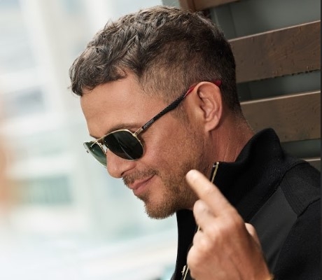 Alejandro Sanz starts again and wonders: “And now what?”