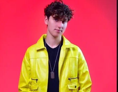 Ryan Cox hits the ground running with premiere of ‘A Popcorn’