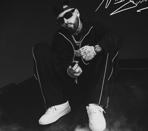 Nicky Jam suffers from “Insomnia”, even if he doesn’t suffer from it: he enjoys…