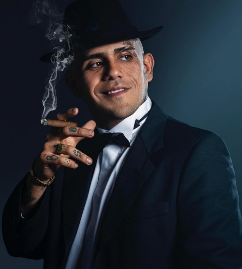 Homer El Mero Mero presents “El Mundo es Tuyo”, his third solo album