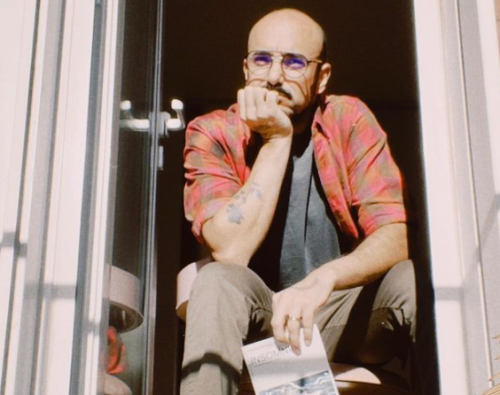 Abel Pintos makes history with the premiere of “Alta en el Cielo”