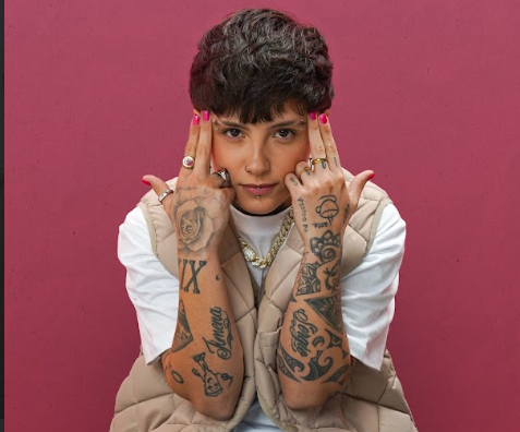 Valen Etchegoyen creates “Fue de Novela”, his first single of the year