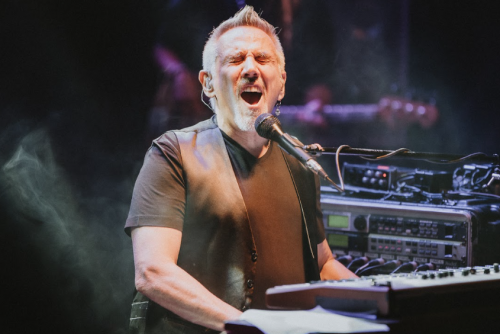 Alejandro Lerner celebrates more than 40 years of career with a big tour