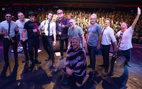 Los Pericos crowned 2024 with a big party at the Vorterix Theater