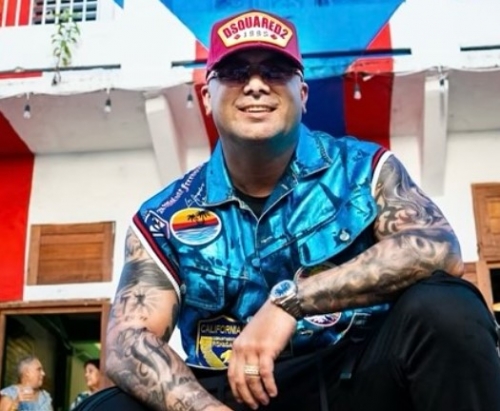 Wisin showed his most supportive side and led the “For the Love of Valencia” mission.