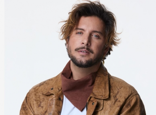 Manuel Carrasco releases “Pueblo Salvaje”, his new single