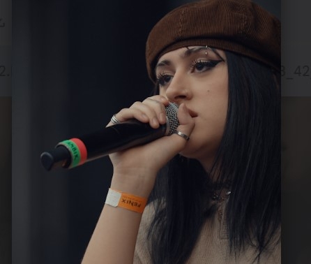 Ambik captivated everyone during the opening of Emilia’s shows