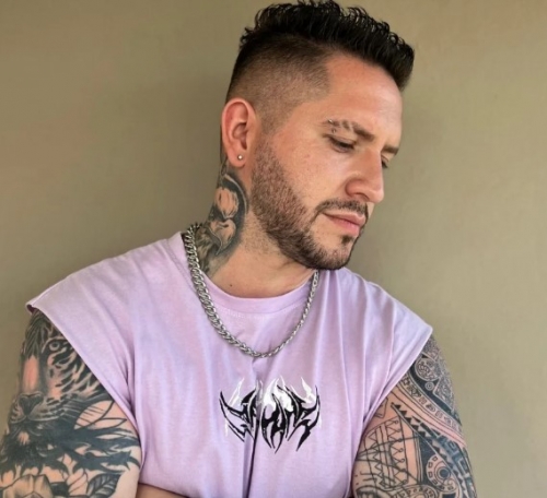 Lucky LGM pays tribute to the old reggaeton school with “and you”