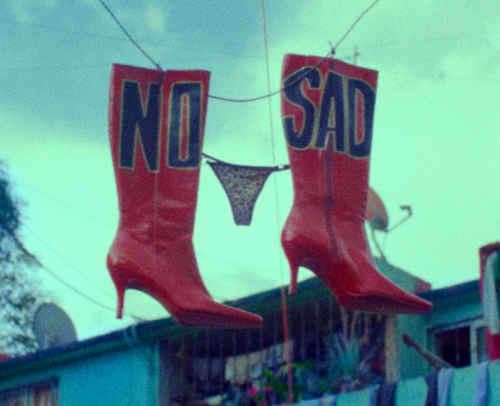 Mon Laferte presents “No + Sad”, another preview of his next album