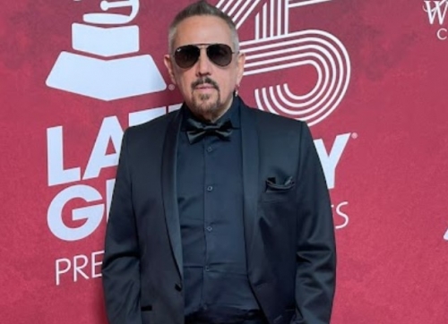 Alejandro Lerner received the Latin Grammy for musical excellence