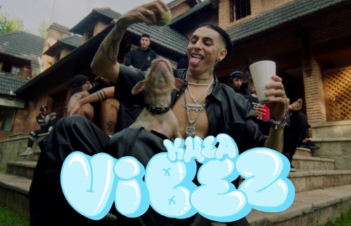 Khea continues to grow and presents “Vibez”, her new music video