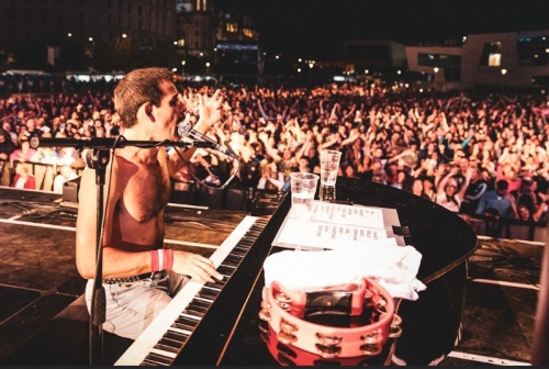 God Save the Queen performed in Liverpool in front of 10,000 people