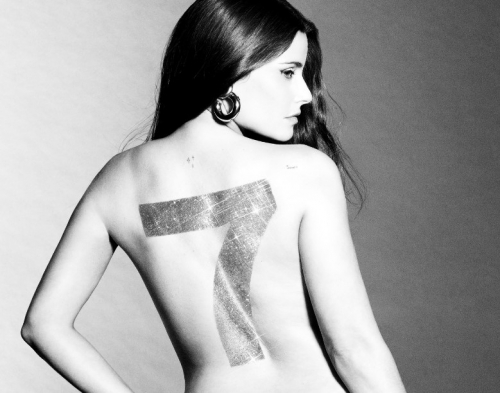 Nelly Furtado releases a single and announces the release of her new album