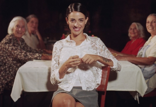 Zoe Gotusso presents “Superpoder”, the third single from her upcoming studio album