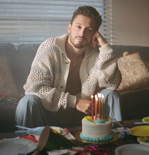 Ruggero has “Zero Drama”, his new single