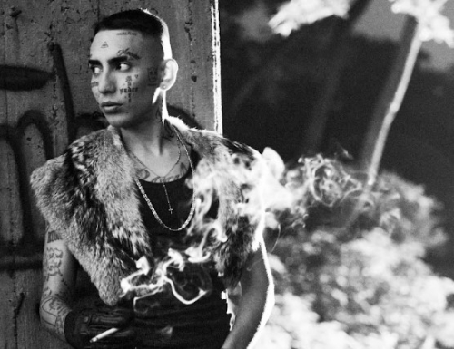 Neo tracks Spears “Hunger” and announces a show in the works