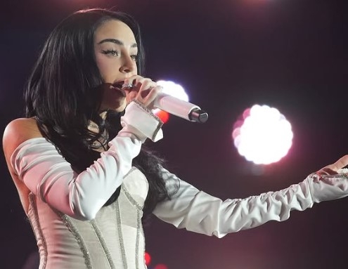 Nicki Nicole entered the story and shone in front of more than 250,000 people in Rosario