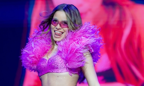 Emilia continues to make an impact with her “.MP3 Tour” at the Arena