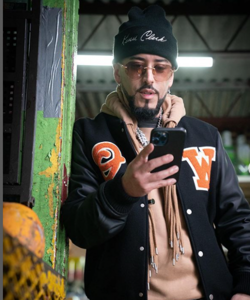 Yandel is ready for the “R3sistencia”…