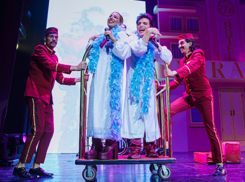The hotel “Miranda!”  opened at the Teatro Gran Rex
