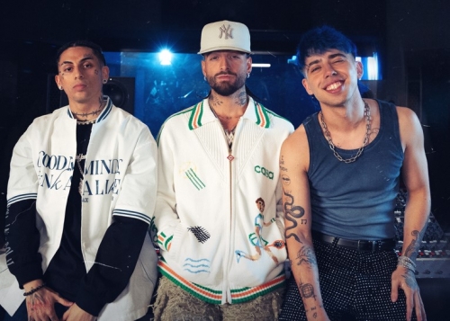 Luck Ra joins Maluma for the remix of his hit “Hola Perdida”, alongside Khea