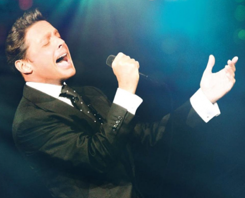 Luis Miguel has announced that he will go on tour in 2023
