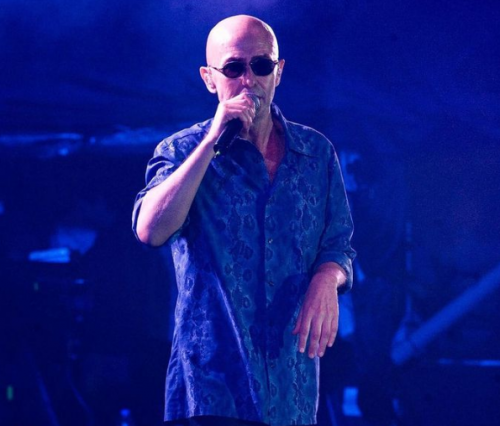 Indio Solari has announced his retirement from performing