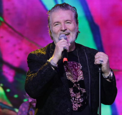 Miguel Mateos comes with a symphonic show at Luna Park