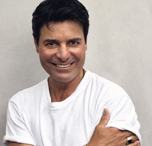 Chayanne is back and invites everyone: “Let’s Dance Again”