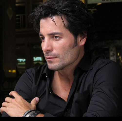 Chayanne returns with a premiere: “I love you and period”
