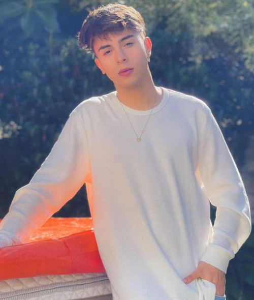 Rusherking melts everyone with “Ice Cream”, his new song