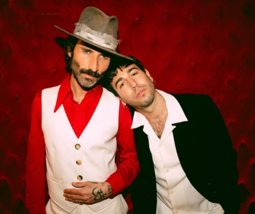 Leiva releases a single and announces her return to Argentina