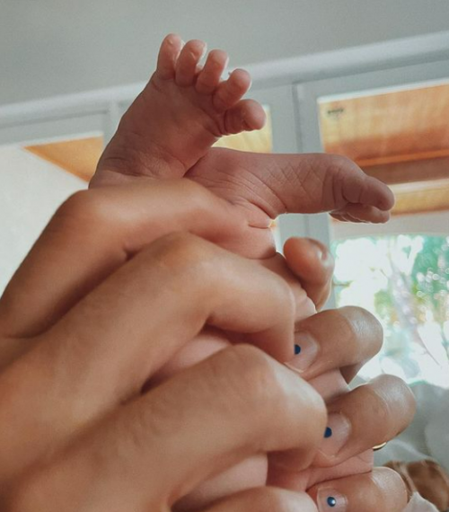 Camilo and Evaluna enjoy the birth of Indigo, their baby