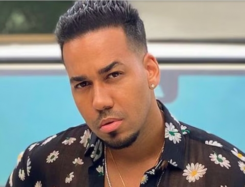 Romeo Santos announced a new album with an ingenious Halloween costume…