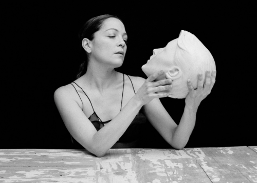 Natalia Lafourcade prepares for her arrival in Argentina