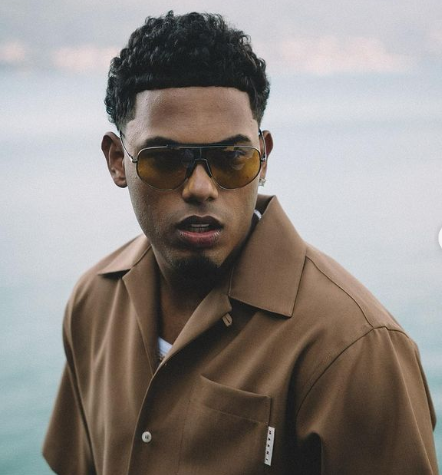 Myke Towers puts a little “Aguardiente” in summer