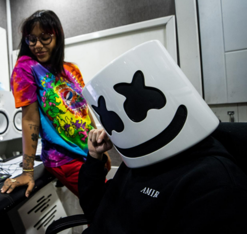 Marshmello and Tokischa team up for the premiere of “Estilazo”