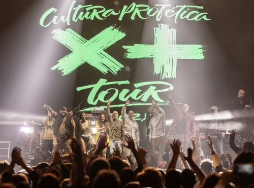 Prophetic Culture has set up a real musical ritual in the Arena