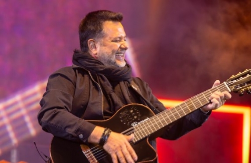Jorge Rojas celebrated his 20 years of solo career with two evenings in front of a packed house at the Gran Rex