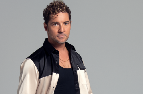 David Bisbal presents his long-awaited new album: “I Feel Live”