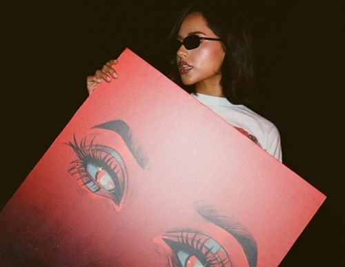 Becky G Opens the Door to Her New Album with the Release of “Como Diablos”