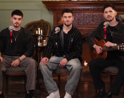 Campedrino and Agus Bernasconi come together to sing “+ Zambas Romantique”